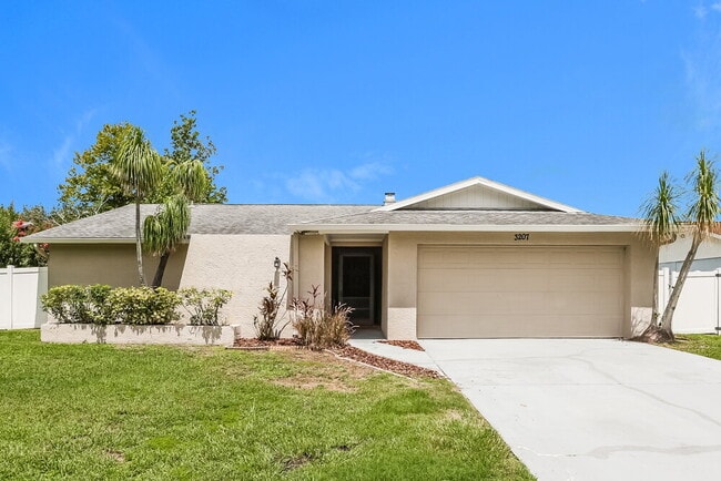 property at 3207 Acapulco Dr