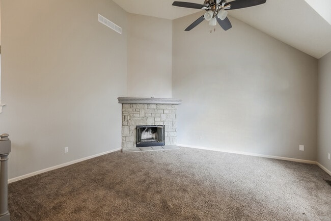 910 Maple St in Kearney, MO - Building Photo - Building Photo