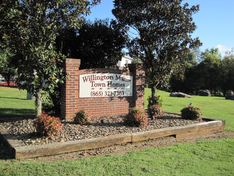 600 Willington Manor in Loudon, TN - Building Photo