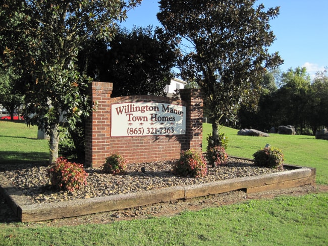 property at 900 Willington Manor