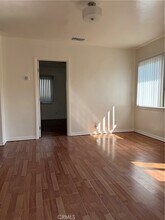 461 W Harvard St in Glendale, CA - Building Photo - Building Photo