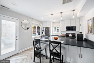 5820 Fifer Dr in Alexandria, VA - Building Photo - Building Photo