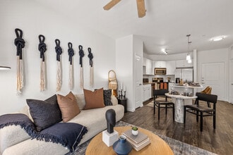 Debut Soco in Austin, TX - Building Photo - Building Photo