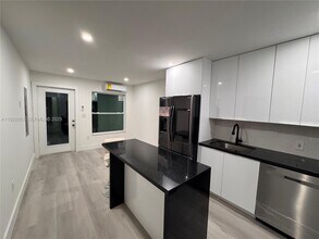 2353 SW 11th Terrace in Miami, FL - Building Photo - Building Photo