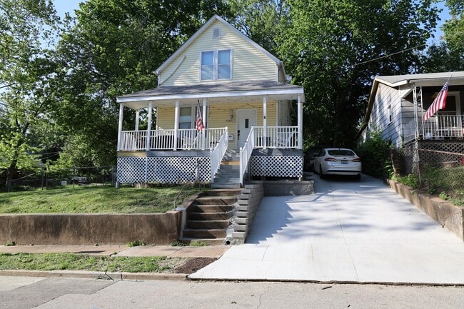 property at 7221 South St