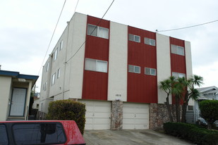 1055 Kains Ave Apartments