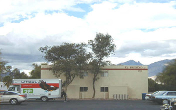 El Presidio Apartments in Tucson, AZ - Building Photo - Building Photo