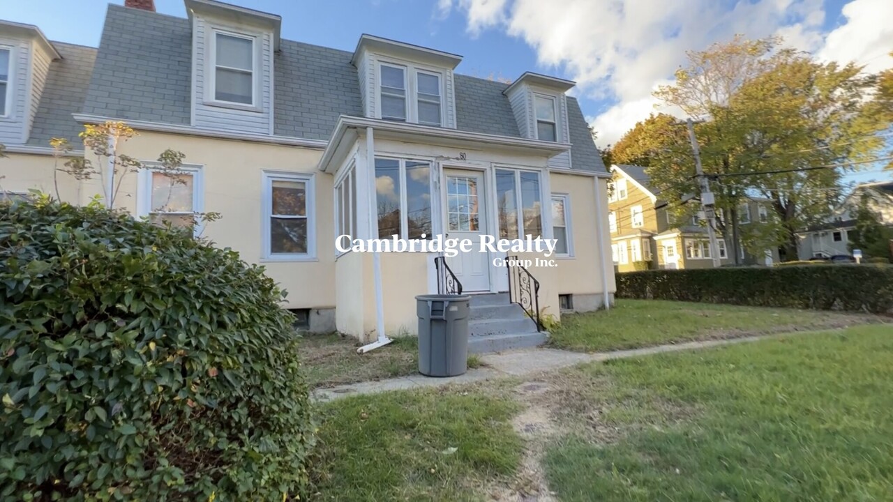 80 Curtis St, Unit T in Somerville, MA - Foto de edificio