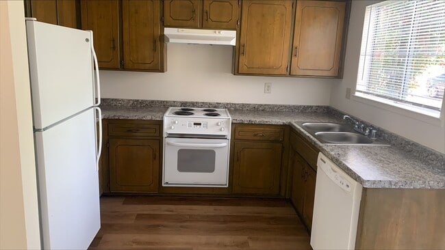 10310 El Camino Real in Atascadero, CA - Building Photo - Building Photo