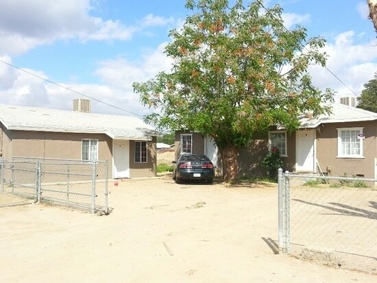 31 Ohio Dr in Bakersfield, CA - Foto de edificio