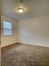 1542 Diuguid Dr in Murray, KY - Building Photo - Building Photo