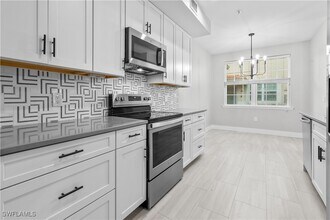 18268 Creekside Preserve Loop in Ft. Myers, FL - Building Photo - Building Photo