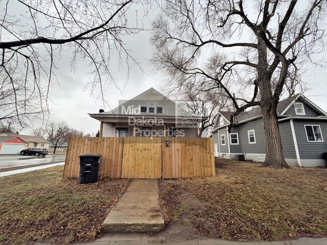 property at 421 E 7th Ave