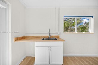 85 NW 47th Terrace in Miami, FL - Building Photo - Building Photo