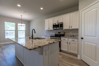 14627 Chenin Blanc Dr in Silverhill, AL - Building Photo - Building Photo