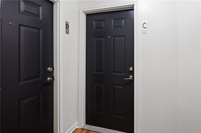 567 Winton Terrace NE in Atlanta, GA - Building Photo - Building Photo