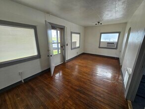 313 Shadowrock Dr in Forsyth, MO - Building Photo - Building Photo