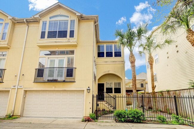 property at 5314 Blossom St