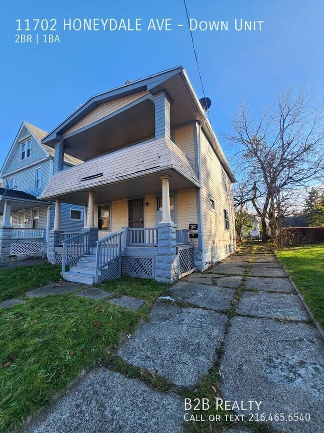 11702 Honeydale Ave