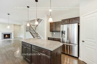 2424 Steinbeck Ln in Powder Springs, GA - Foto de edificio - Building Photo