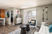 Building Photo - The Beverly Apartments in Orlando, Florida