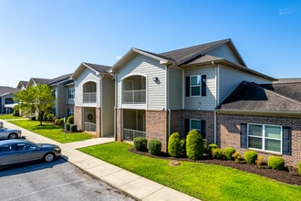 Griffin Gate Apartments in Hopkinsville, KY - Building Photo - Building Photo