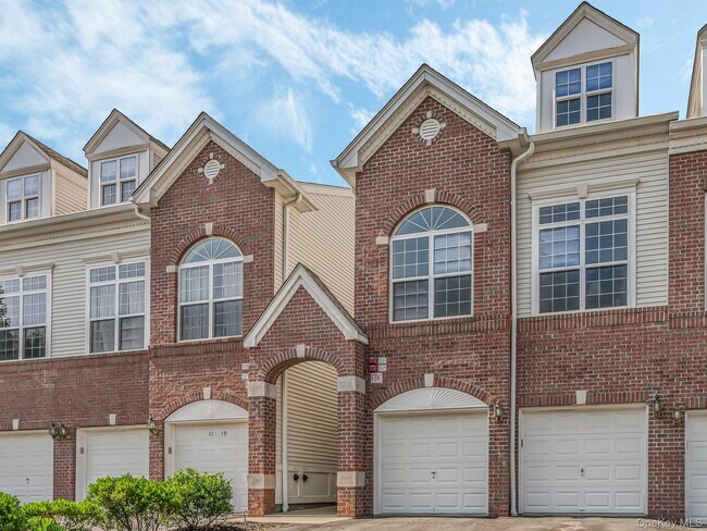 1115 Balsam Dr in New Windsor, NY - Building Photo - Building Photo