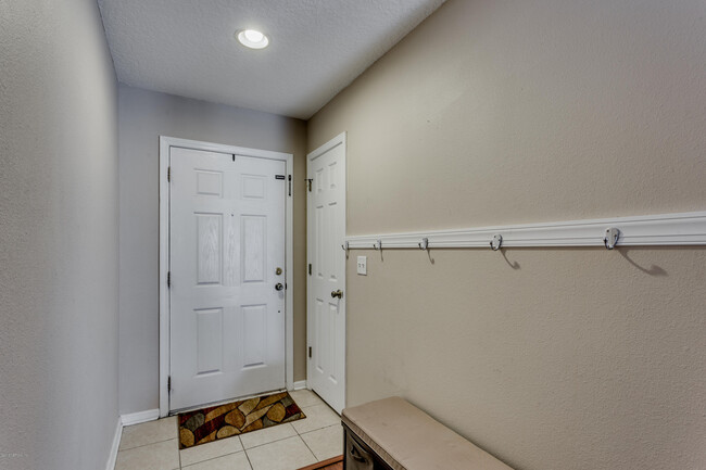 1500 Calming Water Dr in Orange Park, FL - Building Photo - Building Photo