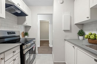 Newcourt Fields I & II in Kingston, ON - Building Photo - Building Photo