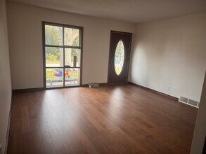 319 Ironwood Rd in Huron, OH - Building Photo - Building Photo