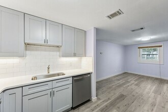 5004 Karen St in Fernandina Beach, FL - Building Photo - Building Photo