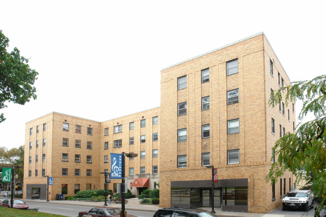 Glennland Building in State College, PA - Building Photo