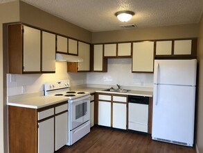 1409 N Bishop St in San Marcos, TX - Building Photo - Building Photo