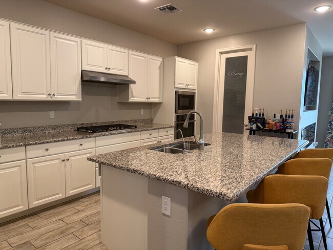 15234 W Latham St in Goodyear, AZ - Building Photo - Building Photo