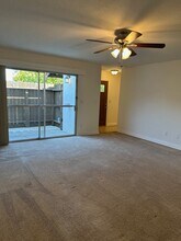 601 S Fashion Park St in Orange, CA - Building Photo - Building Photo