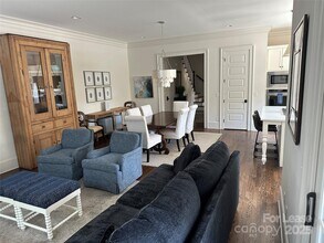 405 Louise Ave in Charlotte, NC - Building Photo - Building Photo