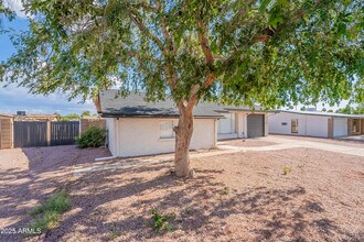 1821 W Libby St in Phoenix, AZ - Building Photo - Building Photo
