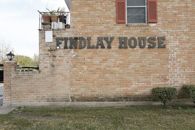 Findlay House in Houston, TX - Foto de edificio - Building Photo