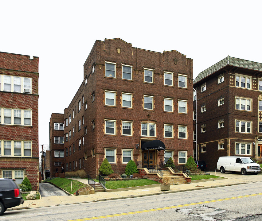 Plaza in Cleveland, OH - Foto de edificio