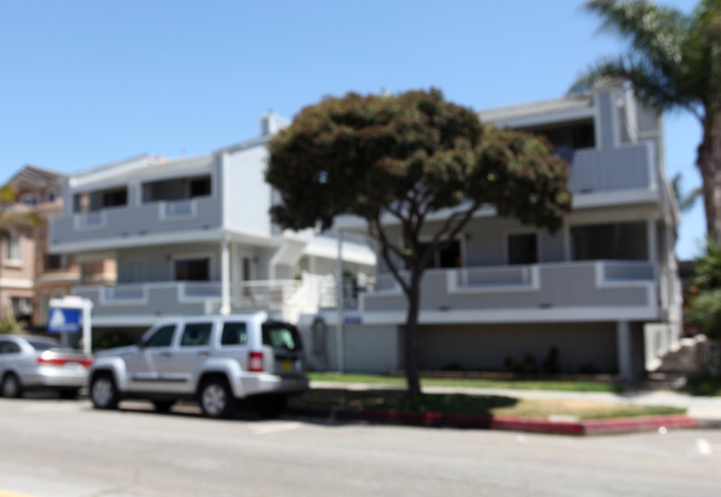 216 6th St in Huntington Beach, CA - Building Photo - Building Photo