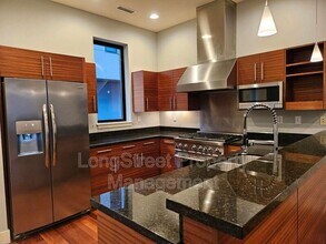 2176 NW 16th Ave in Portland, OR - Building Photo - Building Photo