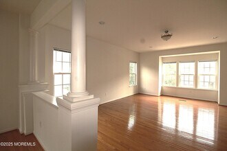 54 Pate Dr in Middletown, NJ - Building Photo - Building Photo