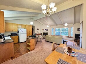 99-281-177 Maealani Pl in Volcano, HI - Building Photo - Building Photo