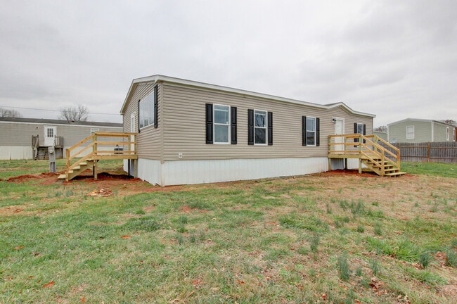 295 Seays Rd in Trenton, KY - Building Photo - Building Photo