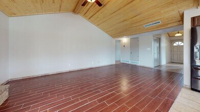 4301 Loma Hermosa Dr in El Paso, TX - Building Photo - Building Photo
