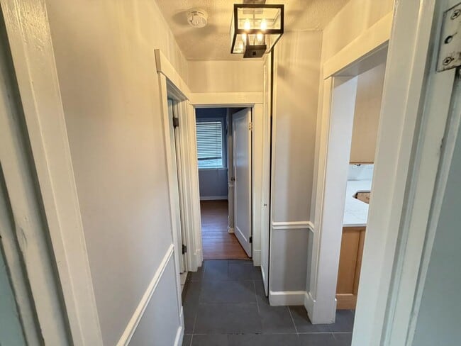 property at 565 Hollywood Ave