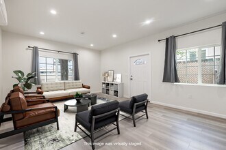 10136 Forbes Ave in Los Angeles, CA - Building Photo - Building Photo