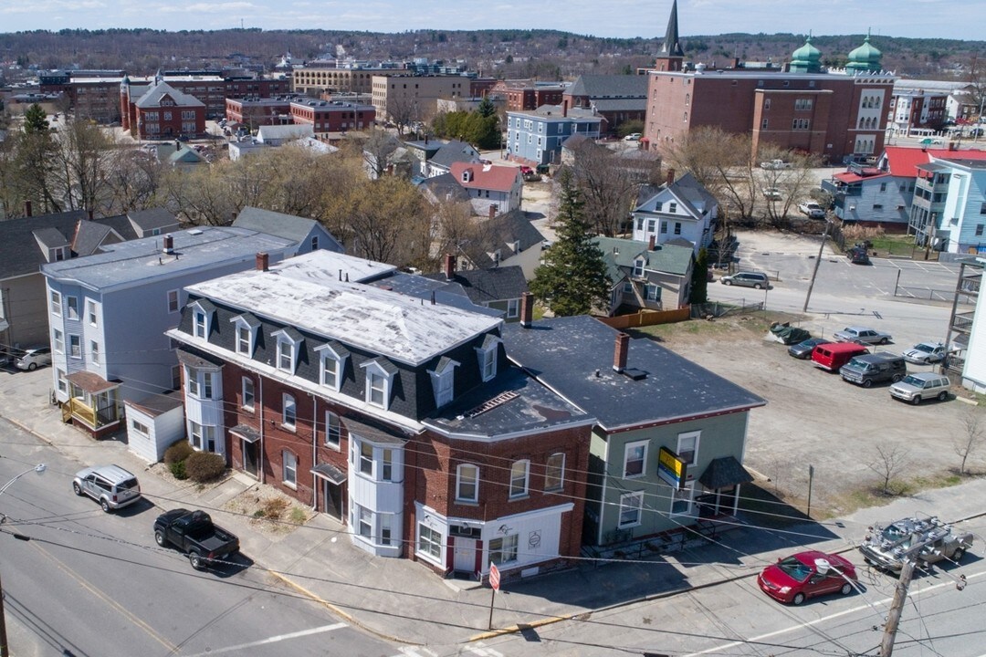 40+42 College St-14 Units in Lewiston, ME - Building Photo