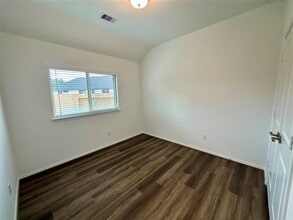 31900 Retama Rnch Dr in Conroe, TX - Building Photo - Building Photo