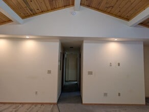 3022 Barrow St in North Pole, AK - Building Photo - Building Photo